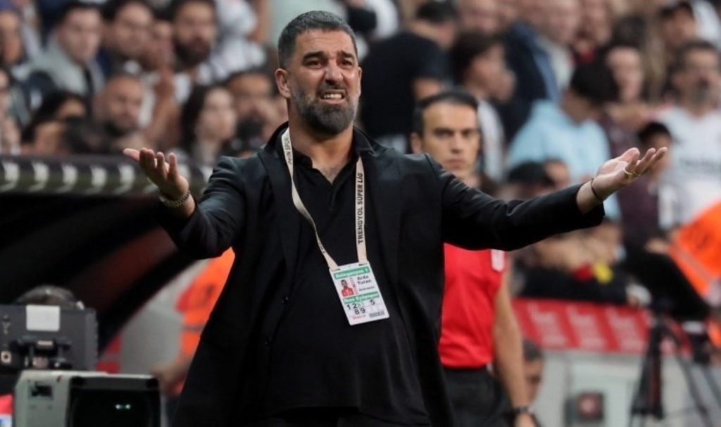 Arda Turan’dan Dolmabahçe’de makûs seri!