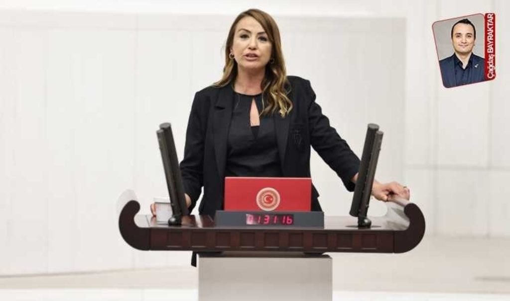 Hatay’da yöntemsiz bir biçimde ‘peynir ekmek’ üzere verilen evraklar reaksiyon çekti