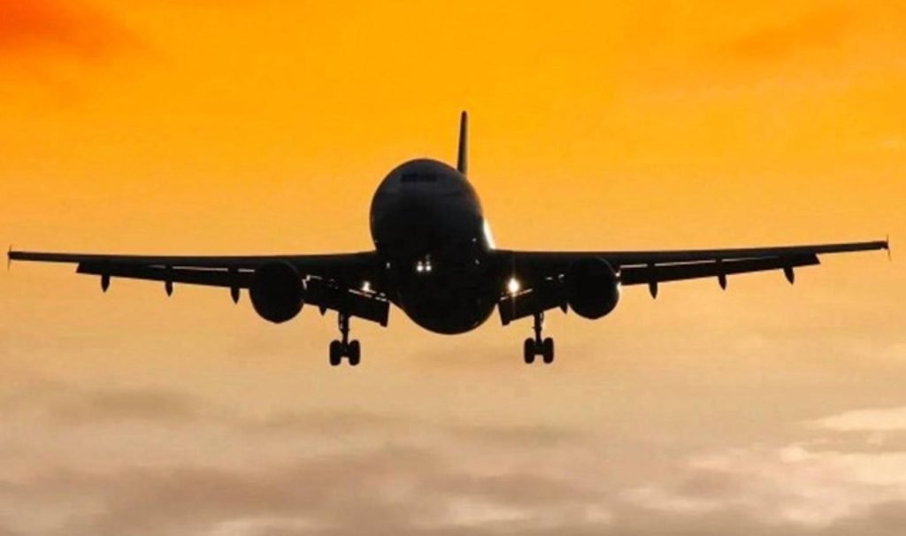 Lübnan’da tüm yolcuların uçakta telsiz ve davet aygıtı taşıması yasaklandı