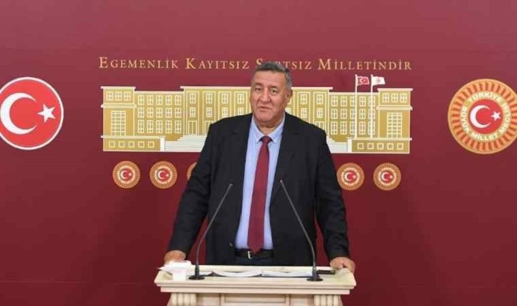 Ömer Fethi Gürer: ‘Seçimlerde oy kullanan yabancı vatandaşların sayısı açıklanmalı’