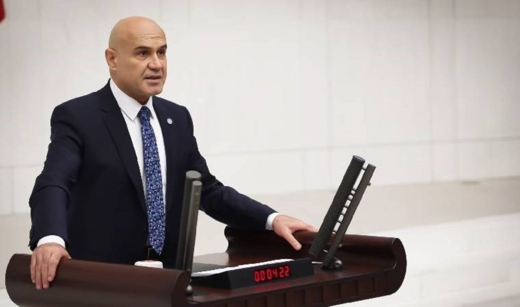 Bakanlık Çömez’in çocuklarla ilgili yönelttiği soruları karşılıksız bıraktı