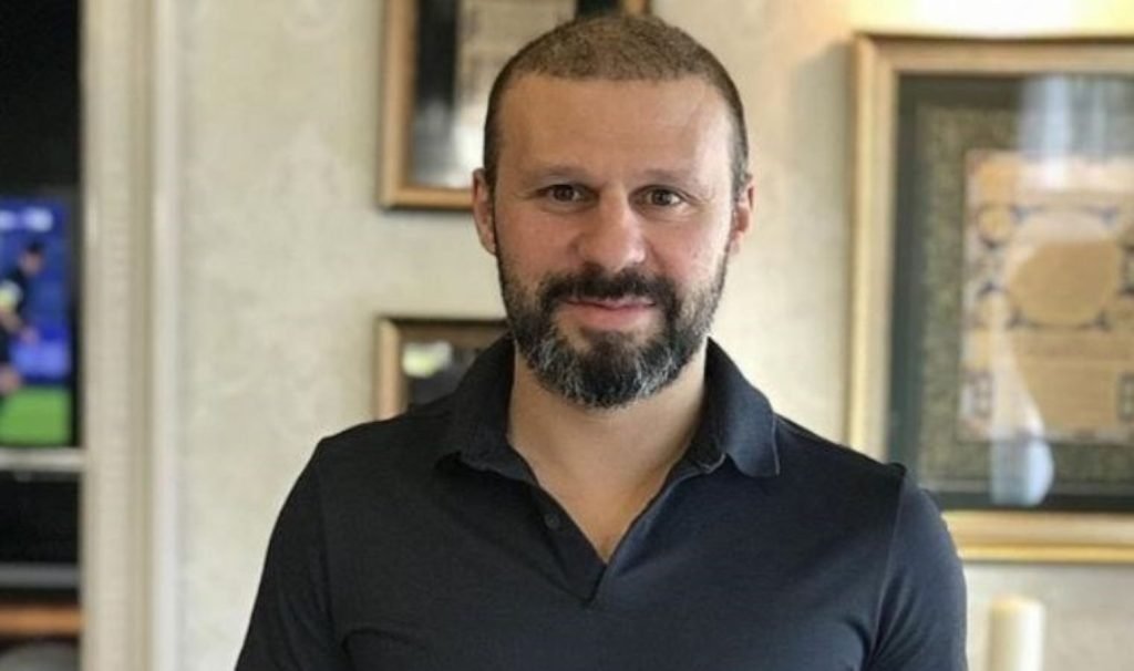 Gökdeniz Karadeniz Rusya’da ayın antrenörü seçildi