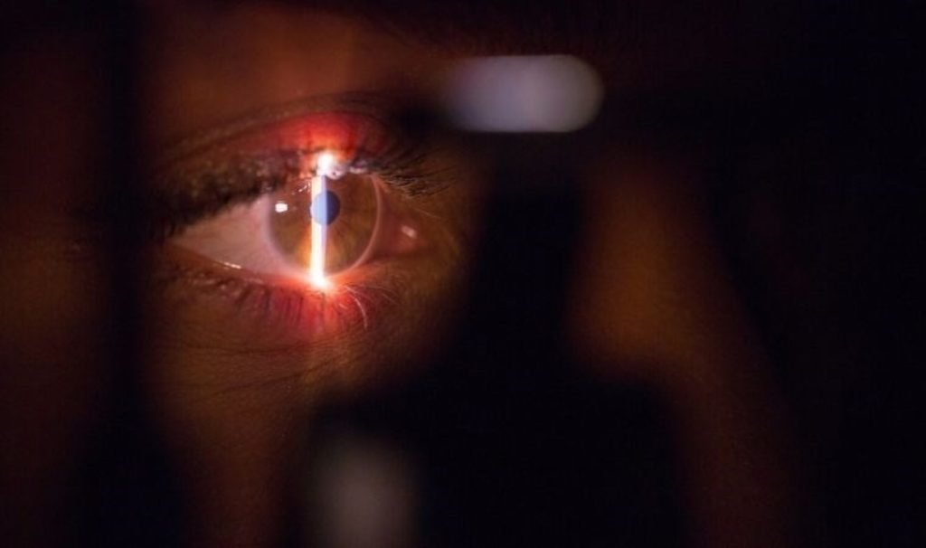 Göz taraması birden fazla hastalığa tahlil olabilir mi?