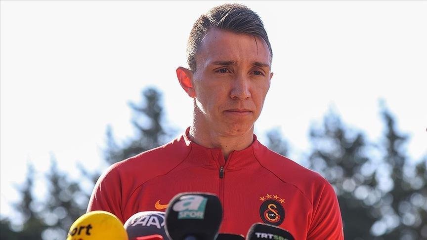 Okan Buruk’tan Muslera için ayrılık açıklaması: Ülkesine dönmek istiyor