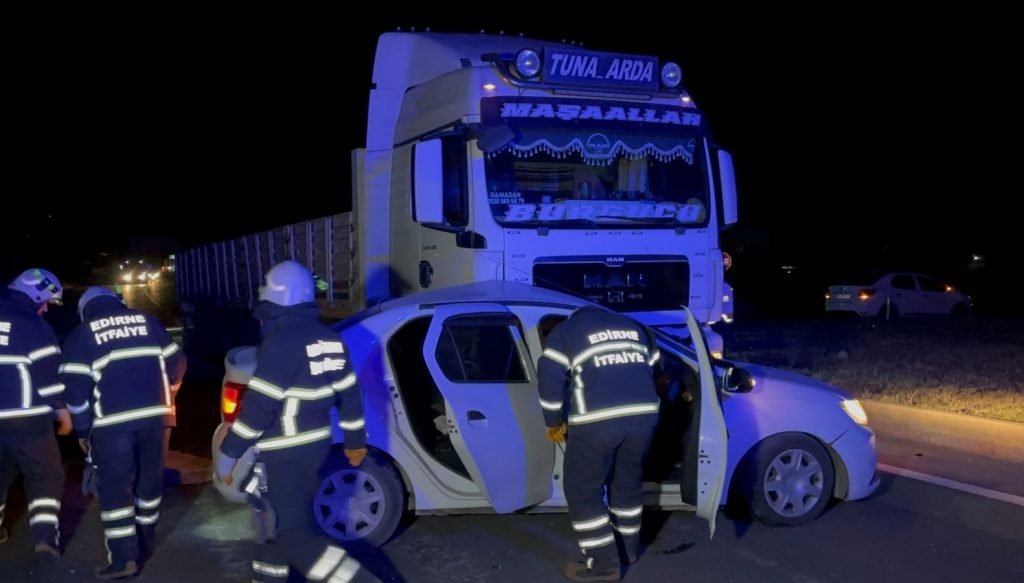 Otomobilin tıra çarptığı kazada sürücü 5.46 promil alkollü çıktı