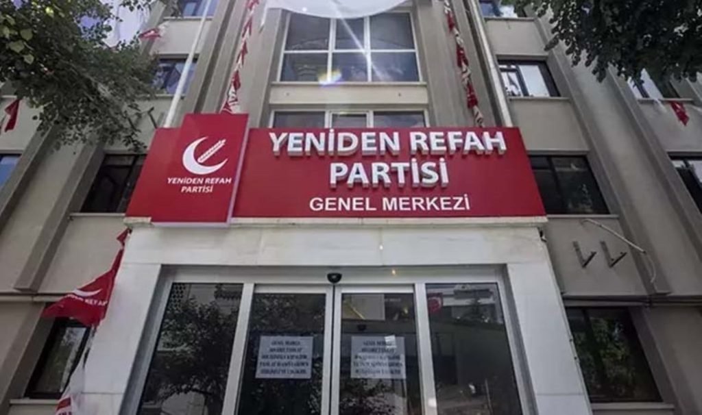 Yine Refah Partili belediye başkanı istifa etti