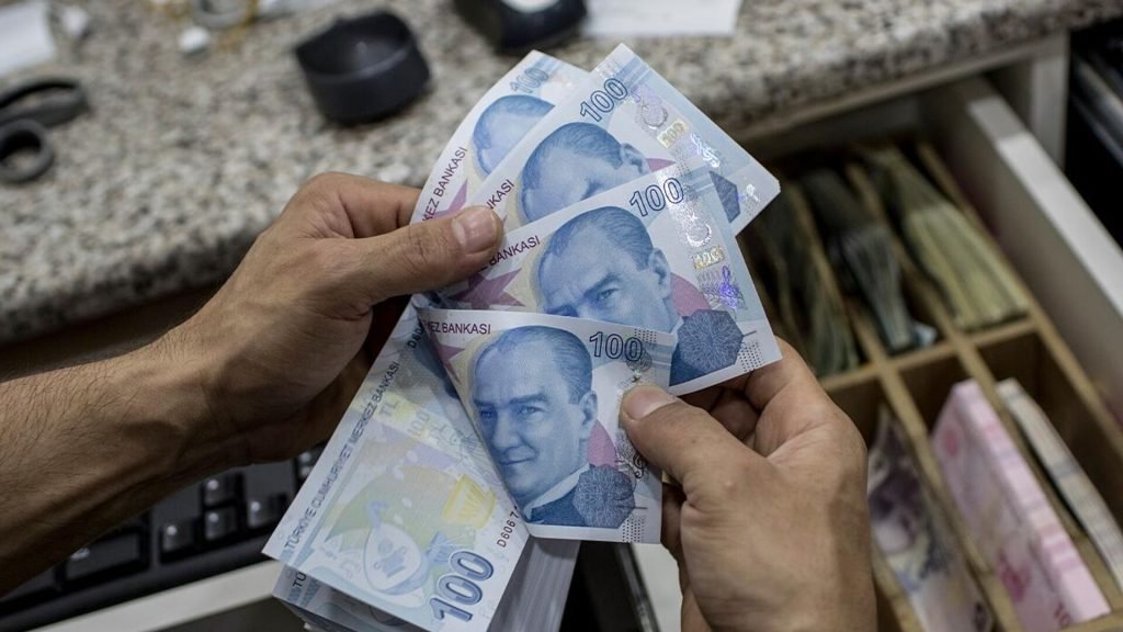 Asgari ücrette ilk toplantı tarihi kulisleri hareketlendirdi: Asgari ücret zammı için masadaki 3 rakam ortaya çıktı