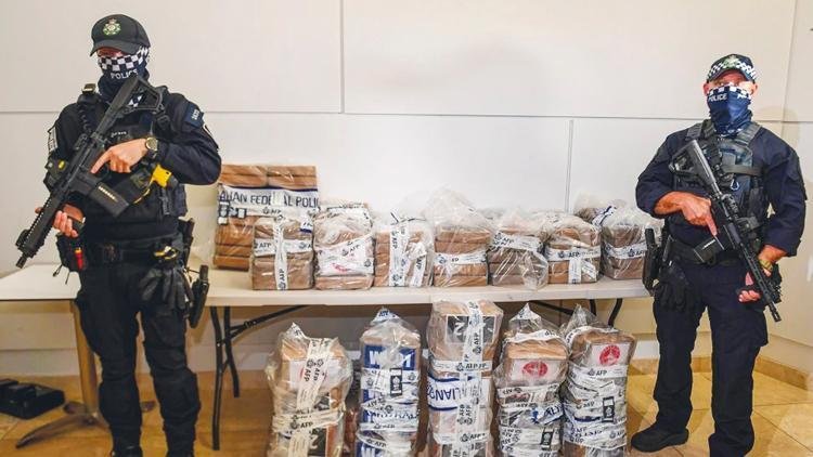 2 ton kokaine denizde baskın 500 milyon dolar bedelinde