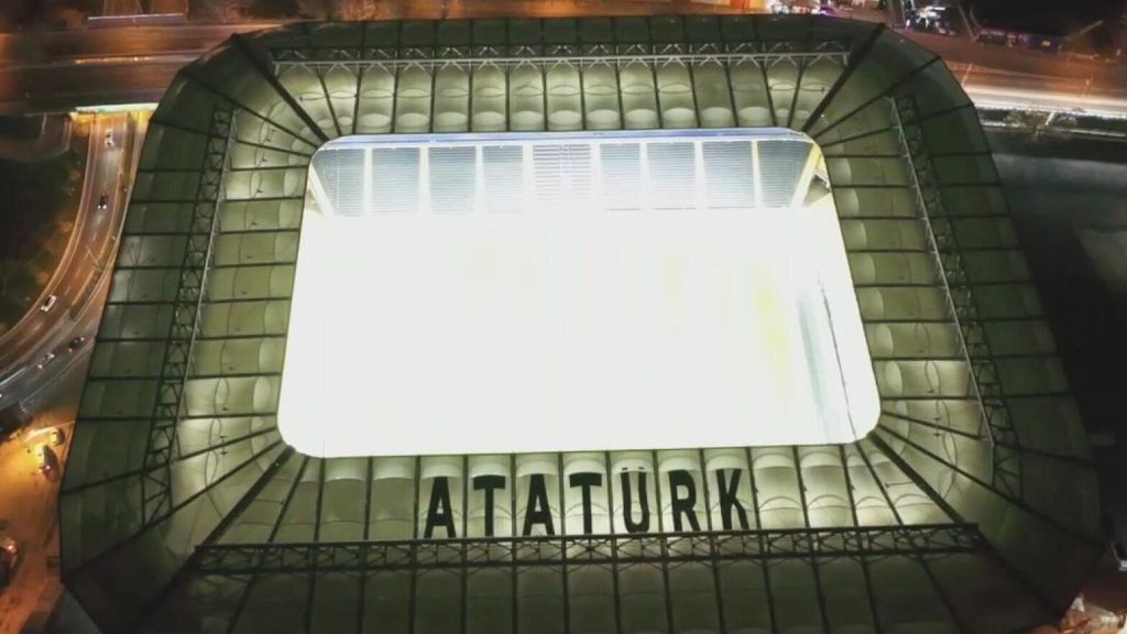 Atatürk’ün ismi Ülker Stadı’na işleniyor