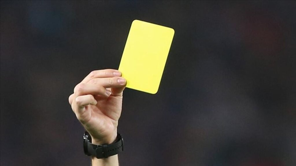 Futbol maçında felaket: Hakem kararını beğenmeyip sahaya inenler en az 56 kişiyi öldürdü, 3 günlük yas ilan edildi