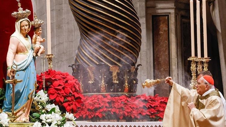 Kutsal kapı açıldı, Jübile Yılı başladı!
