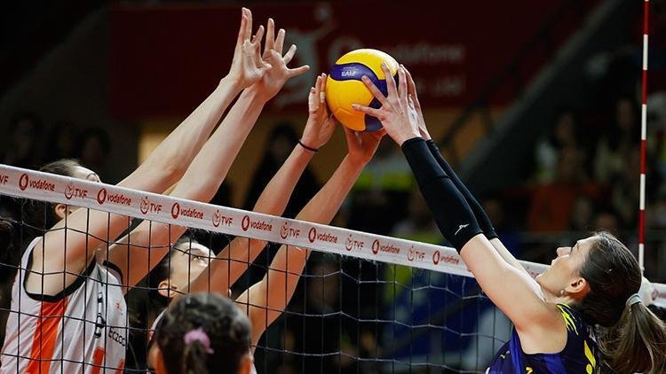 Eczacıbaşı, F.Bahçe’yi devirip tepeye yükseldi