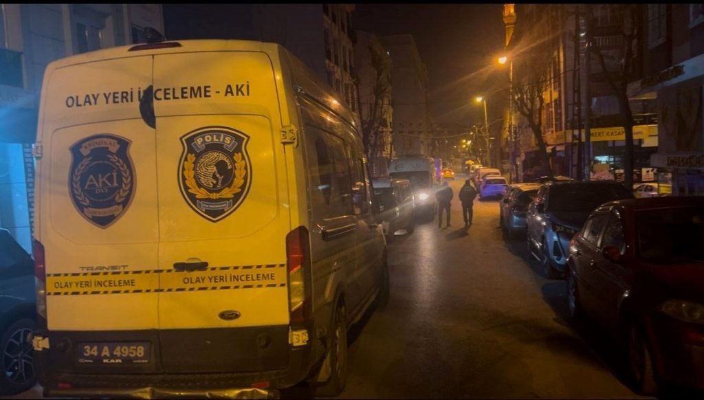 Esenyurt’ta oto yıkamacıda silahlı kavga: 1 ölü