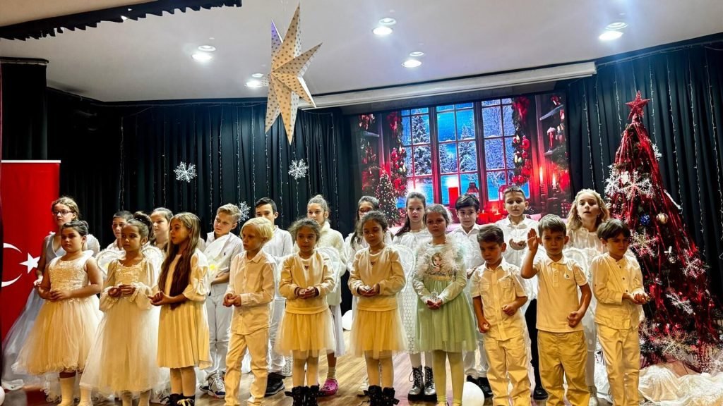 İstanbul’da Rus yurttaşların çocuklarının katılımıyla Noel partisi düzenlendi