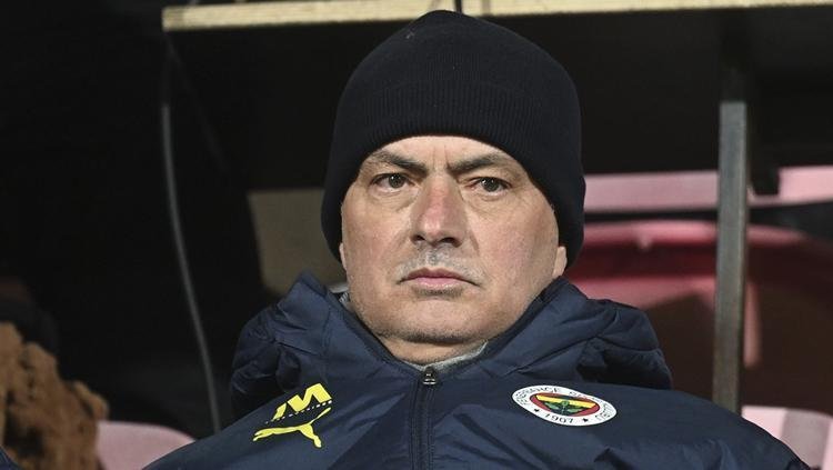 Fenerbahçe’de UEFA listesine hangi futbolcu eklenecek?