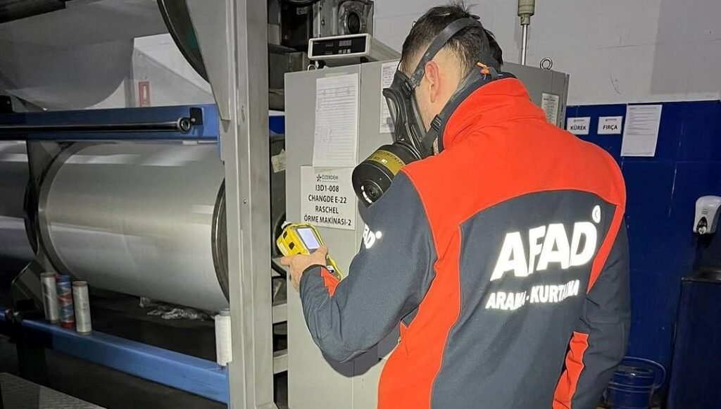 Uşak’ta tekstil fabrikasında karbonmonoksit zehirlenmesi: 17 işçi hastaneye kaldırıldı