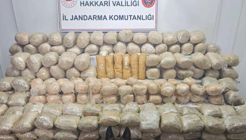 Uyuştucuya geçit yok | Yerlikaya: 175,5 kilogram esrar ele geçirildi