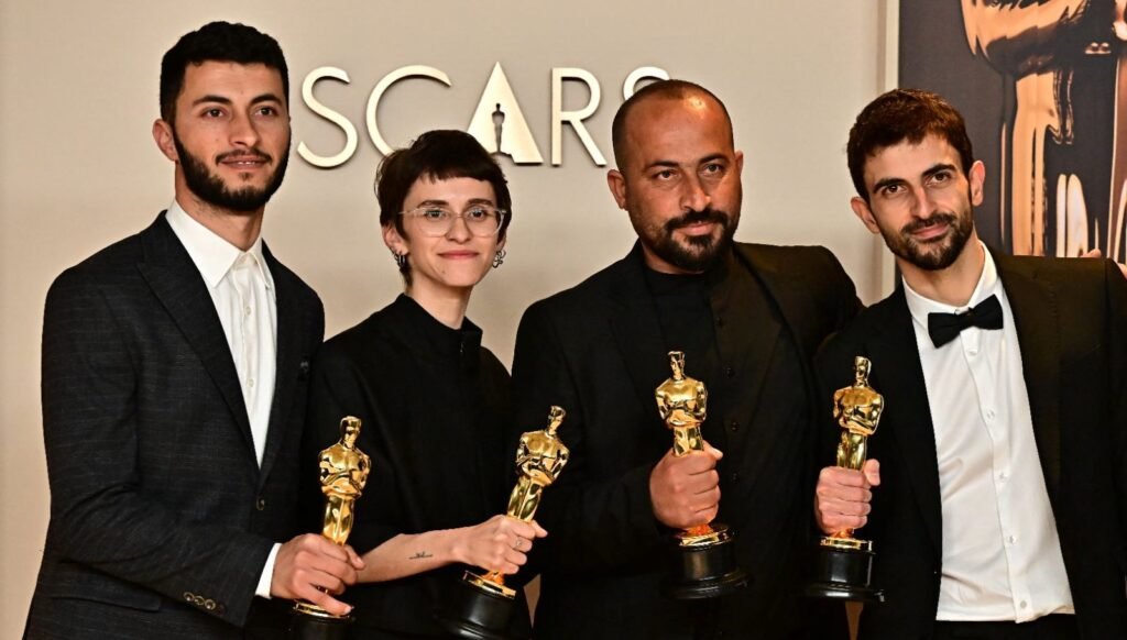 Akademi, Oscar ödüllü Filistinli yönetmenden özür diledi
