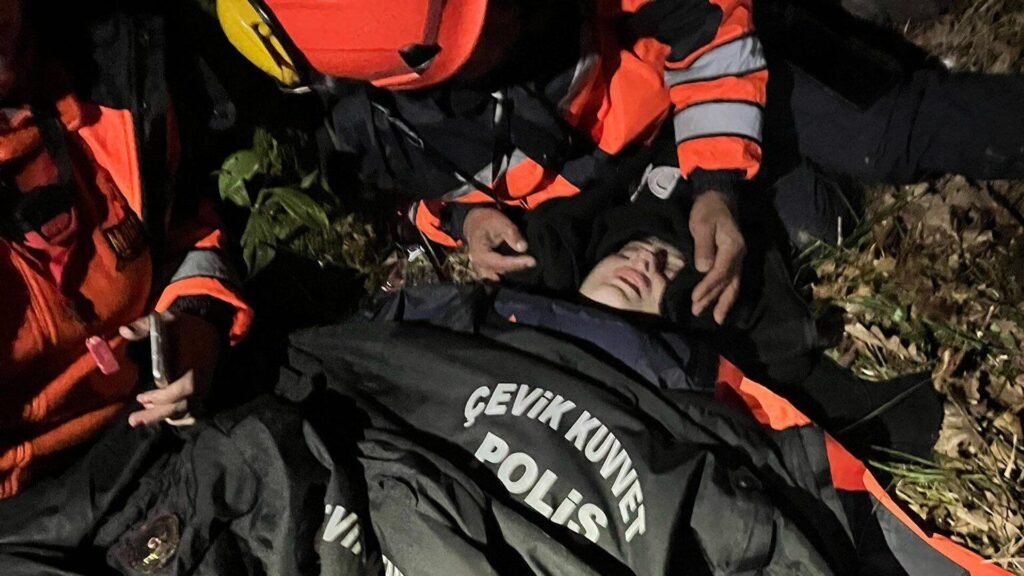 Belgrad Ormanı’nda kaybolan Mimar Ece Gürel’i sağ bulan kurtarma ekibi anlattı: ‘6 dakika sonra bağırmaya başladı’