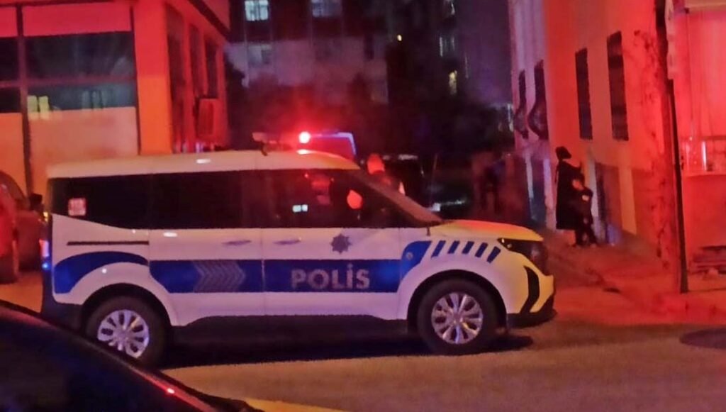 Çocuklarını görme bahanesiyle geldi, eski eşini öldürdü