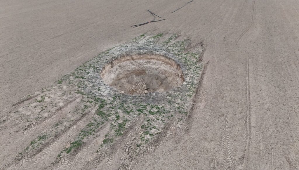 Doldurulan obruk yeniden çöktü