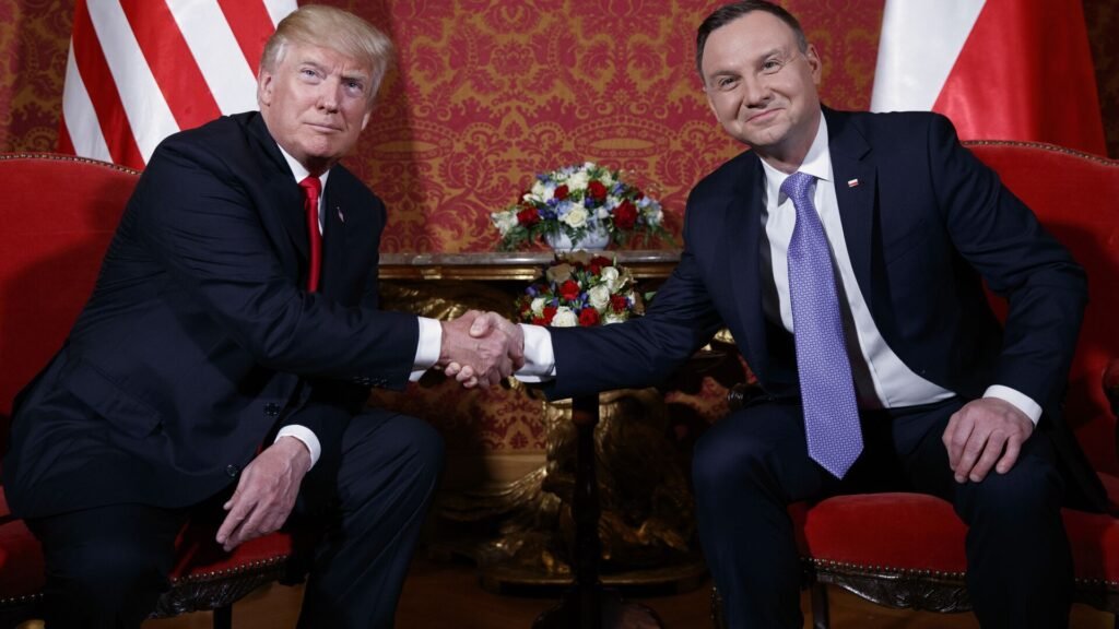 Duda’dan Trump’a çağrı: ‘ABD’nin nükleer silahlarını Polonya topraklarında görmenin vakti geldi’