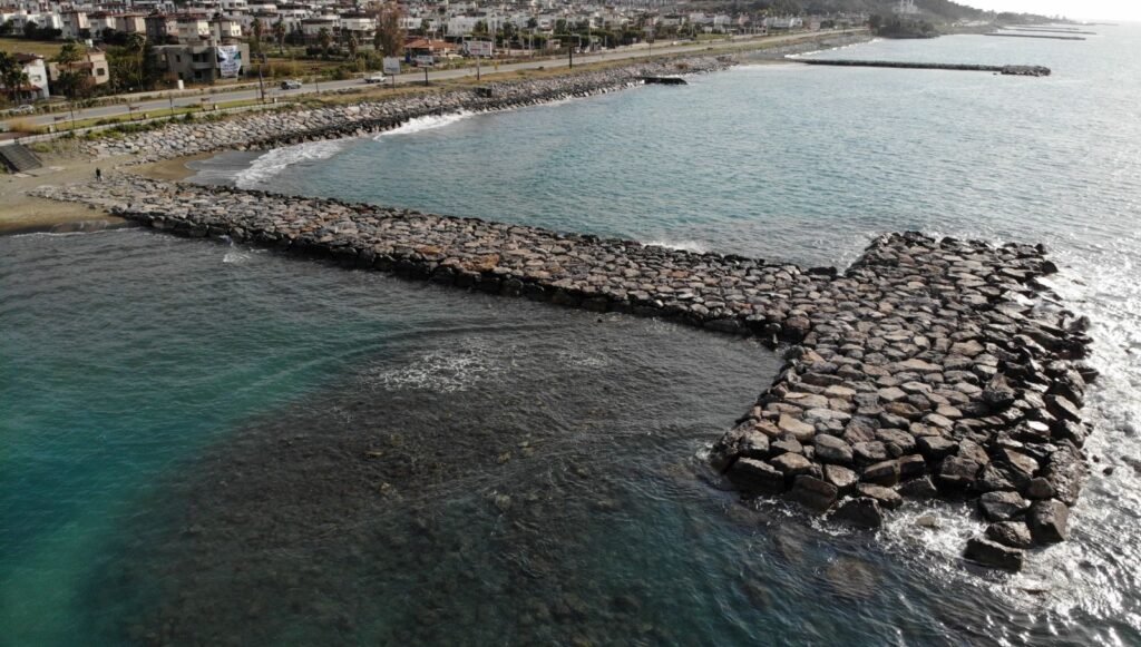 20 metre çekilmişti: Deniz seviyesi normale döndü