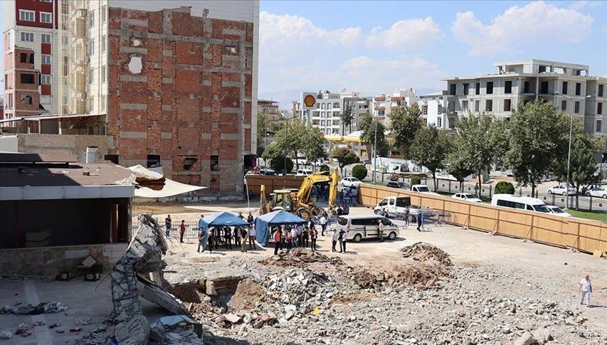 72 kişiye mezar olmuştu! İsias Otel davasında kamu görevlileri hakim karşısında