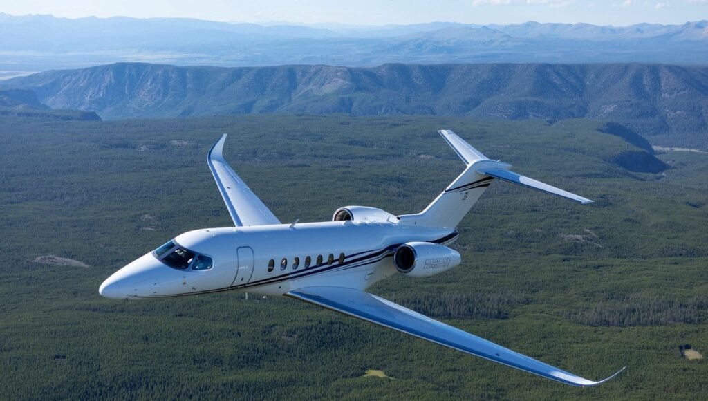 ABD’de küçük uçak düştü: 4 kişi hayatını kaybetti