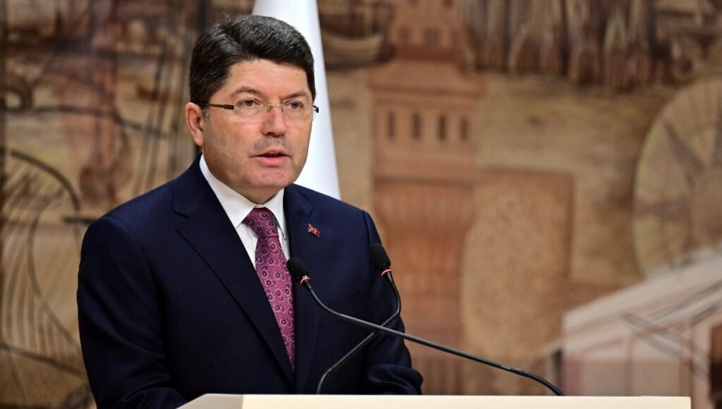 Ankara’da önemli görüşme: DEM heyeti Bakan Tunç’la görüşüyor