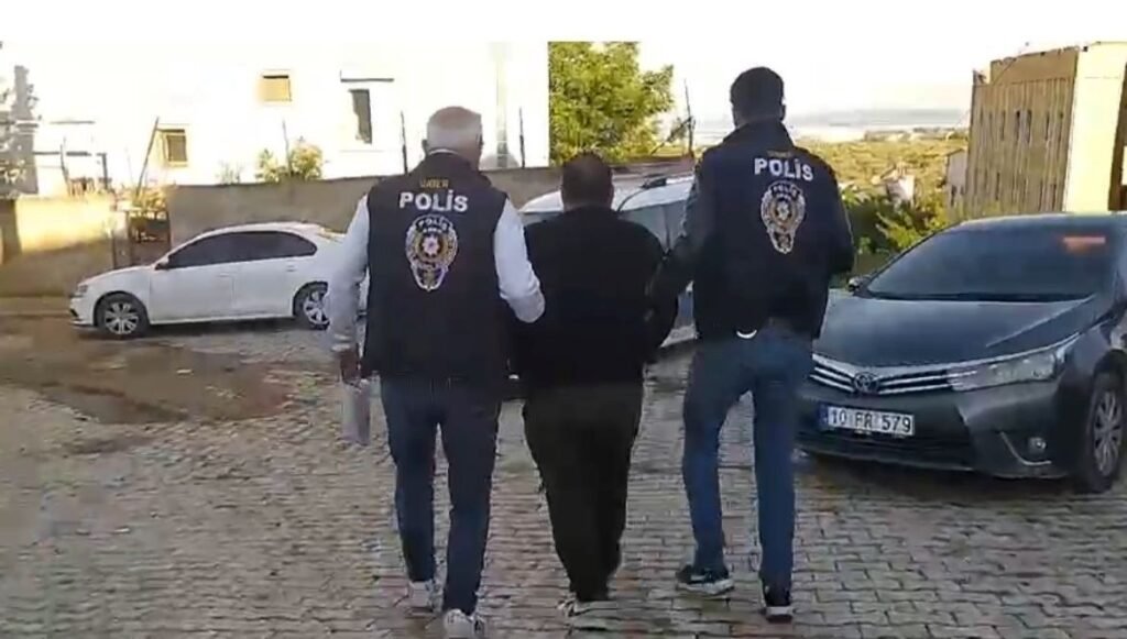 Balıkesir’de dolandırıcılık operasyonuna 4 tutuklama