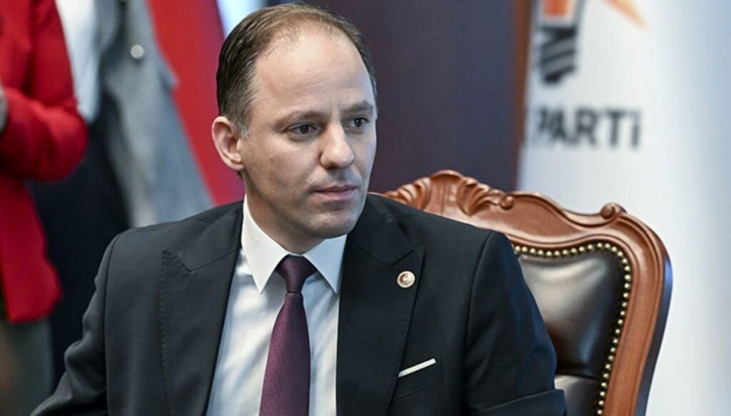 Deniz Yavuzyılmaz kimdir? CHP Parti Meclisi üyesi olan Deniz Yavuzyılmaz’ın hayatı