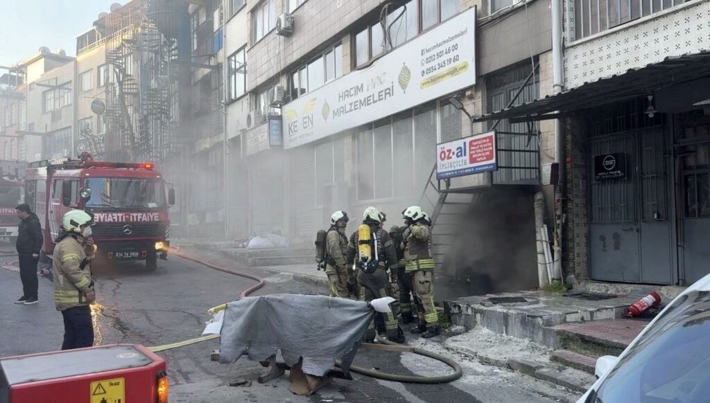 İplikçi dükkanında korkutan yangın