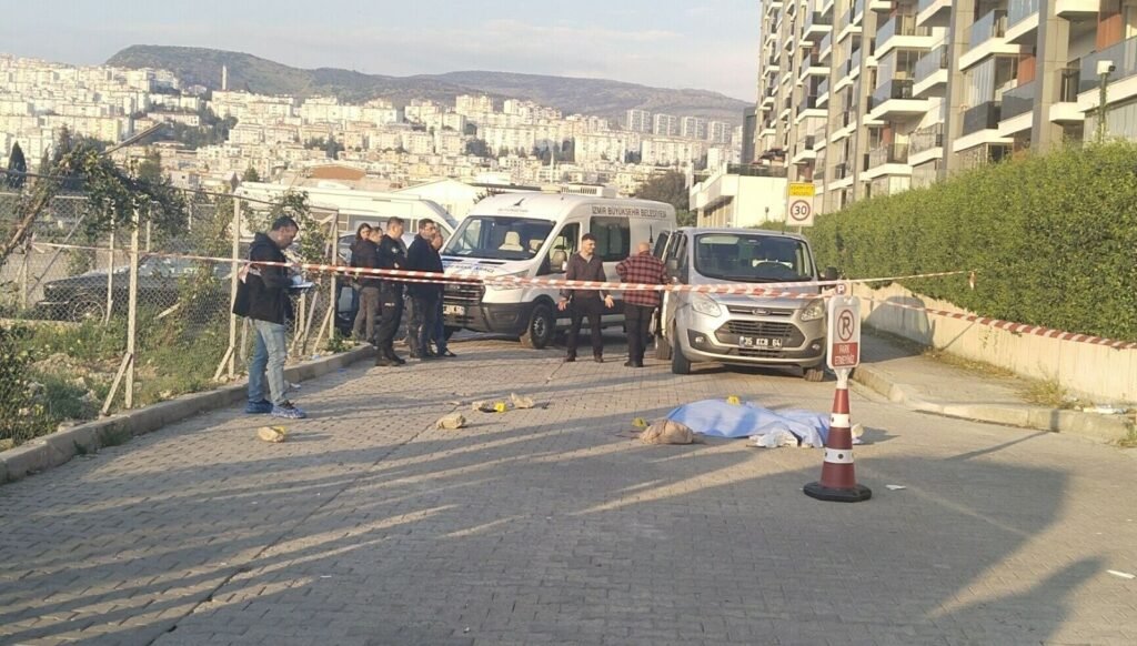 İzmir’de kadın cinayeti: Eski nişanlısı ile annesini vurup intihar etti
