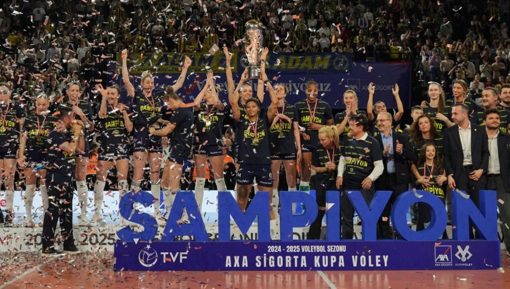 Kupa Voley’de Fenerbahçe şampiyon oldu