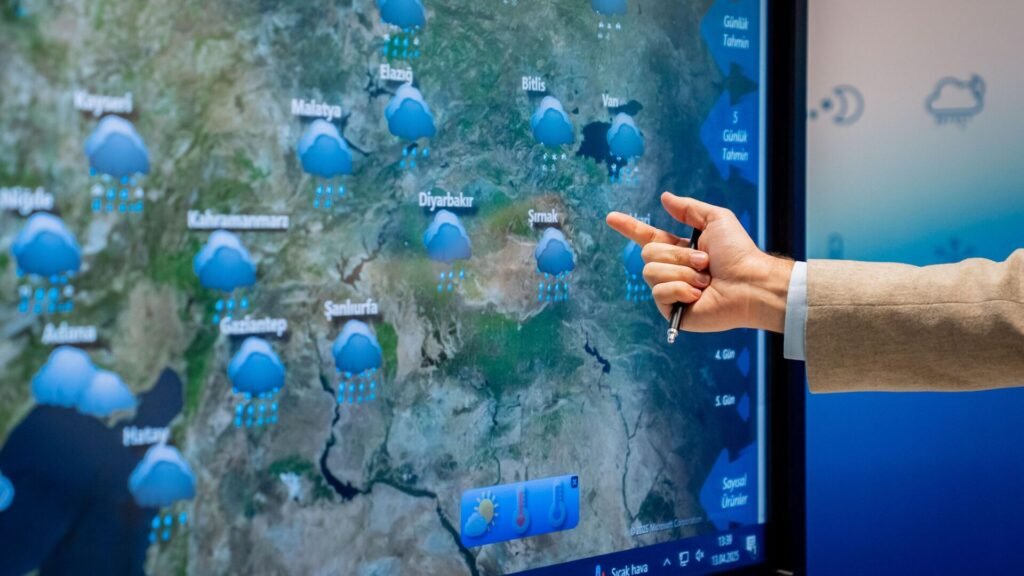 Meteoroloji uyardı: Havalar ısınmaya devam ediyor ancak akşamlara dikkat