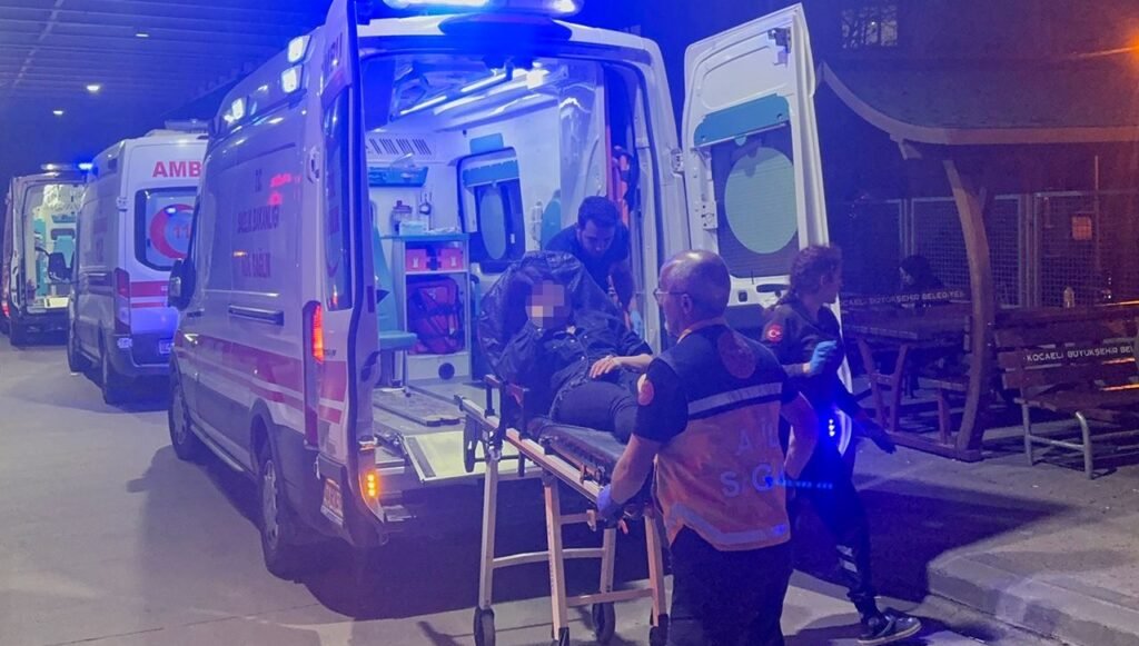 On beş yaşındaki kızların bıçaklı kavgasında kan aktı