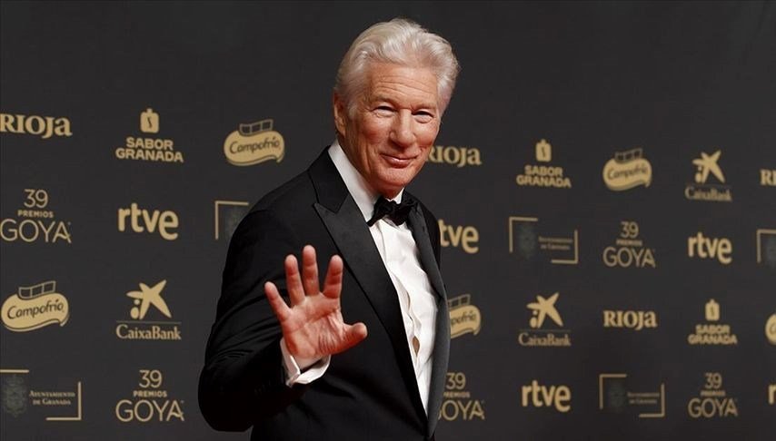 Richard Gere, Filistinli şairin Başkalarını Da Düşün şiirini okudu