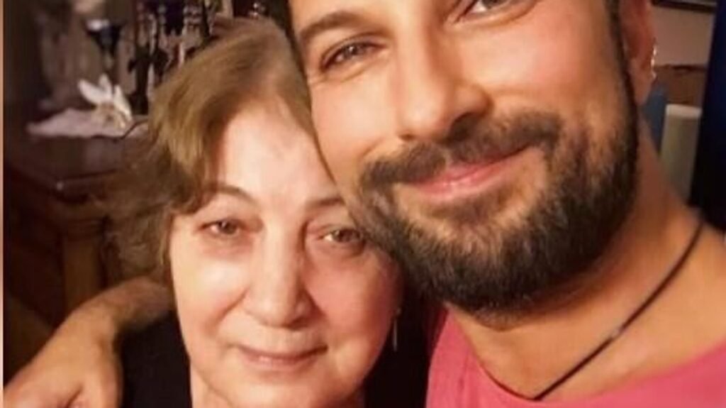 Tarkan’dan günler sonra ilk paylaşım: ‘Anne kaybı içte yanan har bir ateş’