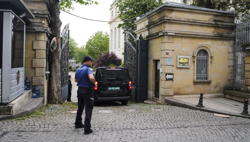 3 Avrupa ülkesiyle nükleer görüşmeleri: İranlı yetkililer İstanbul’a geldi