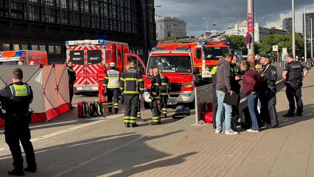 Almanya’da bıçaklı saldırı: 12 kişi yaralandı