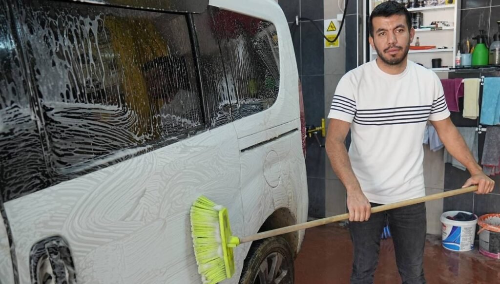 Askere gidecekti, dolandırıcıların hedefi oldu