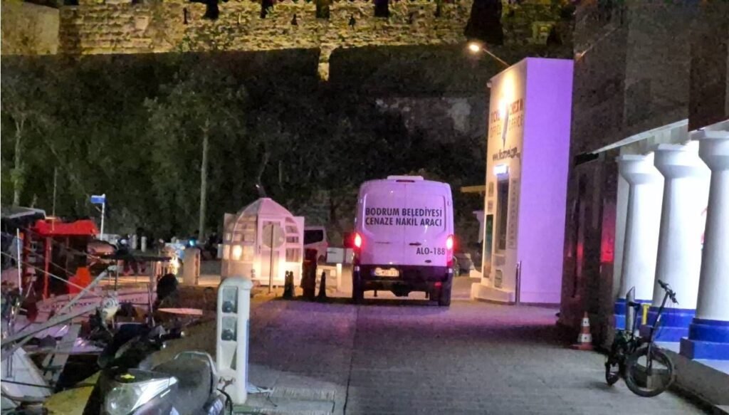 Ayağına ağırlık bağlayıp yaşamına son verdi