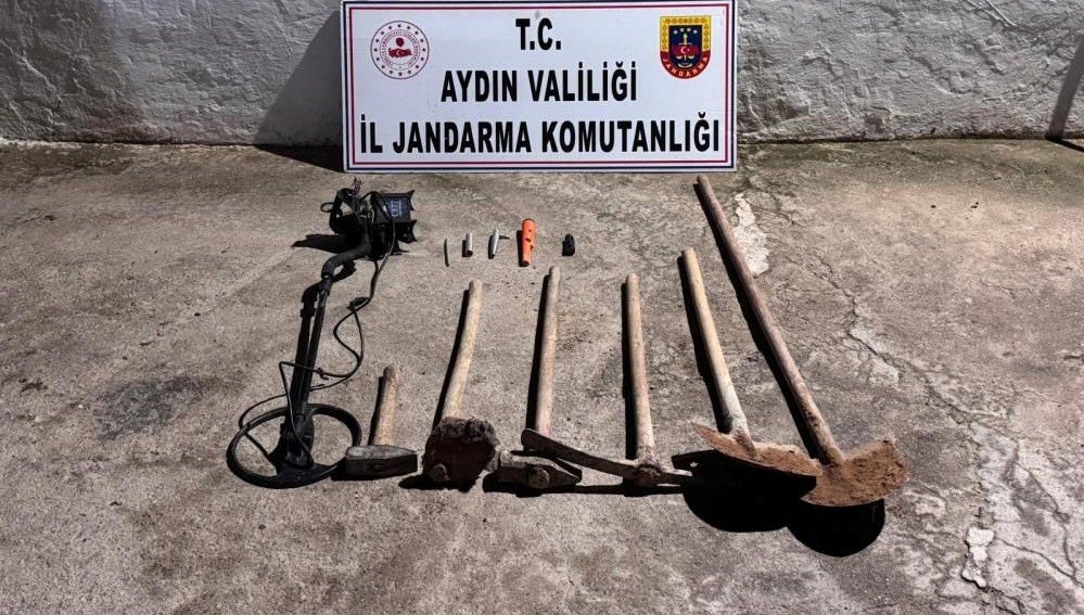 Aydın’da kaçak kazıya suçüstü