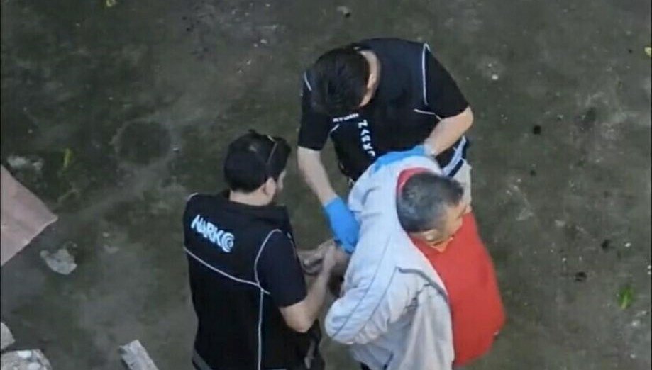 Baba ve 3 oğlu, uyuşturucu operasyonunda tutuklandı