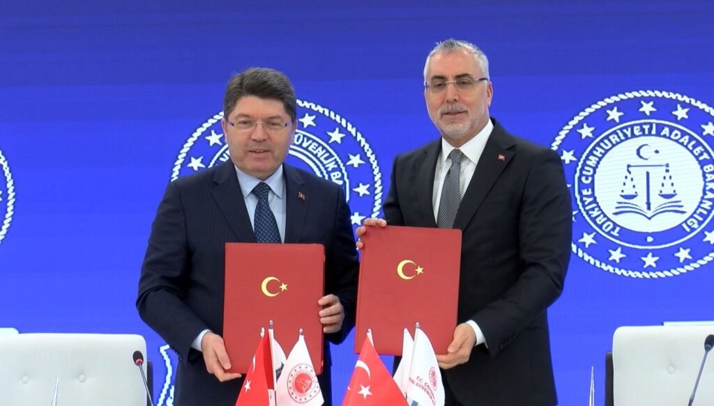 Bakan Tunç: Hükümlüler tahliyelerine 1 ay kala İŞKUR’dan destek alabilecek