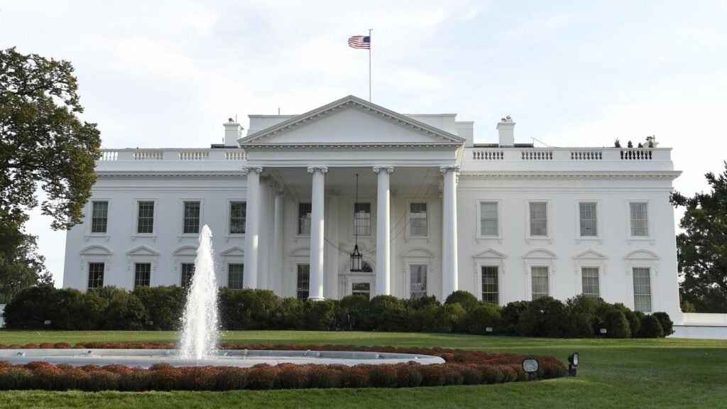 Beyaz Saray, Trump ve Putin arasında yakın zamanda bir görüşme yapılabileceğini söyledi