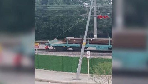 Çocukların tren vagonunda tehlikeli oyunu