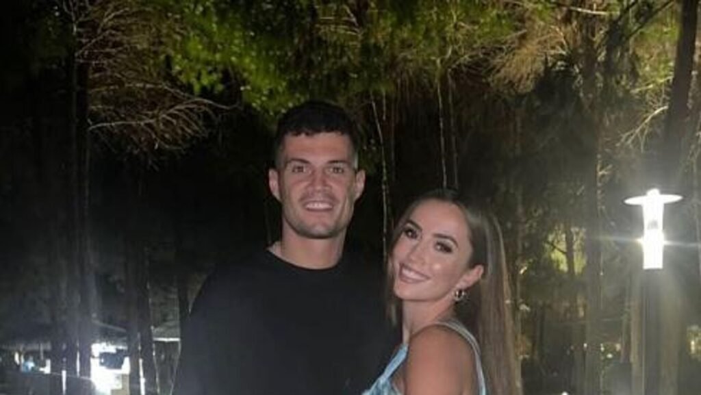 Galatasaray’da transfer ateşi yandı: Yıldız futbolcu Xhaka’nın menajeri İstanbul’a geliyor