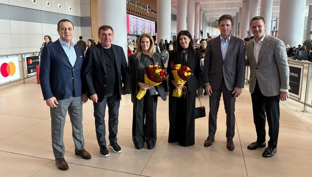 Hagi ve Popescu İstanbul’da